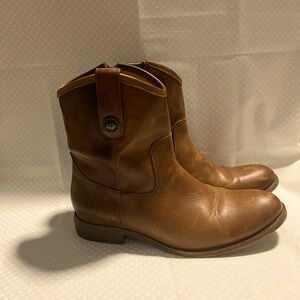 Frye Melissa Button Short 2 Boots